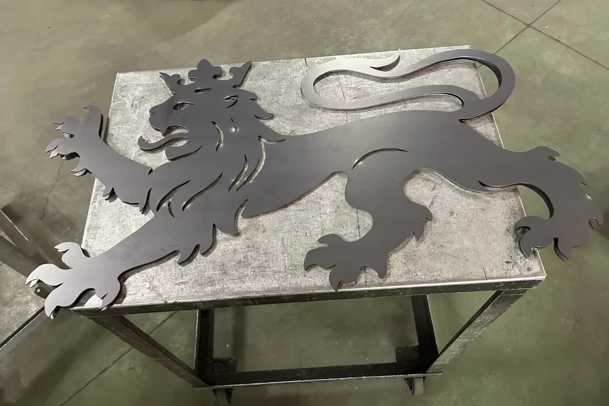 pièce métallique réaliser par découpe laser